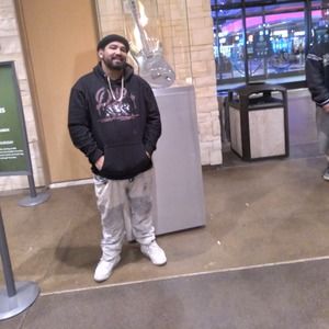 Meet your Posher, Ray